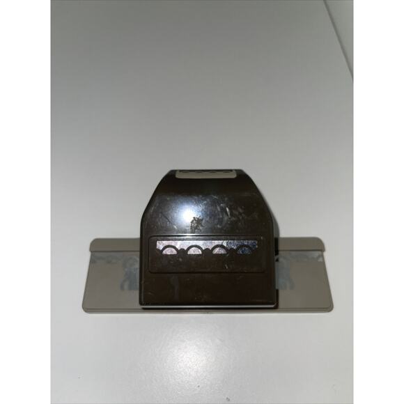 LOT OF 4 Per Punches Martha Stewart Stampin Up Marvy Heart Butterfly Border - Picture 8 of 9